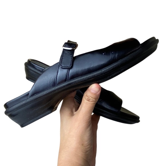 Dansko Crinkle Patent Leather BLACK Slip On Sandals - Picture 16 of 16